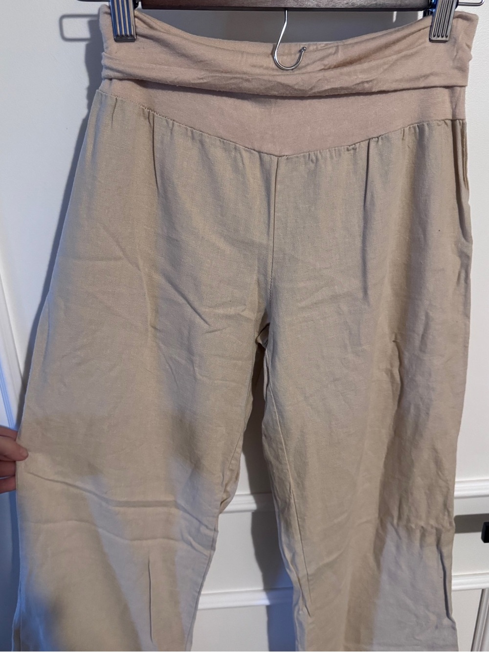 Love Tree Wide-Leg Pants in Light Beige
